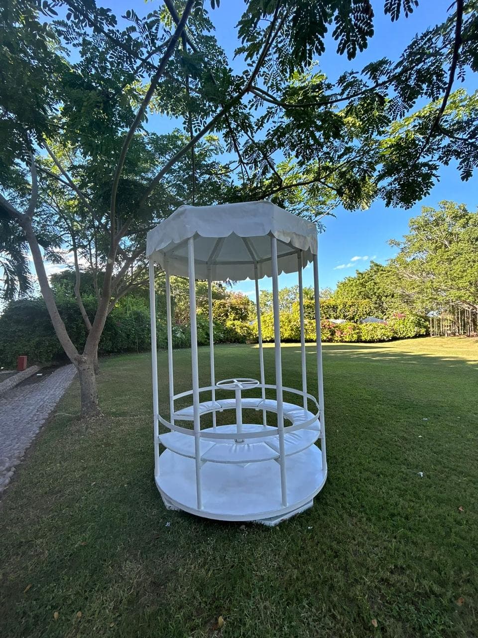 White Carrusel Gazebo